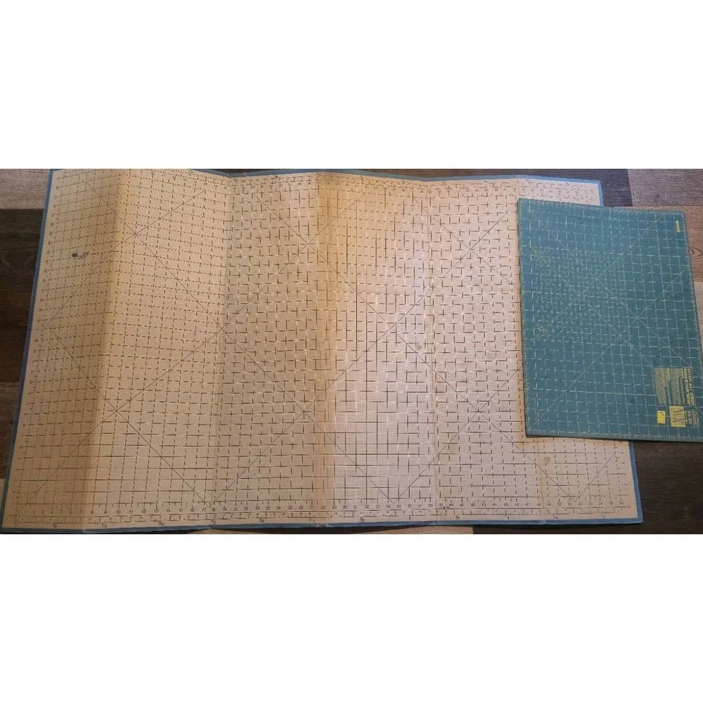 OLFA 24x18 Rotary Cutting Mat RM-SG‎ + Large Dritz Craft Cutting Mat Lot